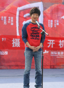 与恐龙同行